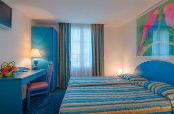 Hotel Croix De Malte Parigi